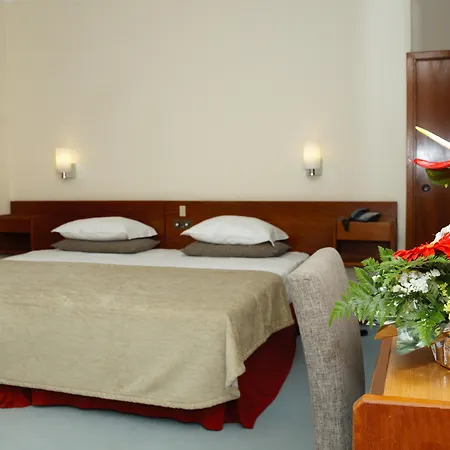 Cheerfulway Bravamar Hotel-3